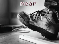 Definition & pronunciation of near