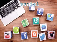 Definition & pronunciation of social