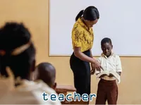 Definition & pronunciation of teacher