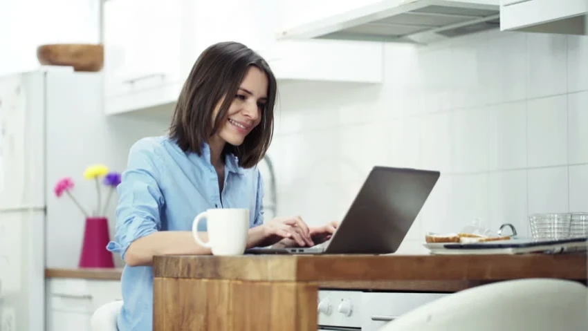 She came home, switched on the computer and checked her emails