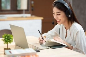 How to listen to English effectively?